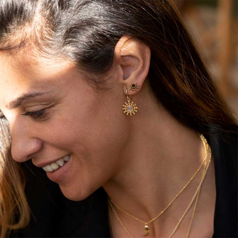 ETrusca moonstone star earring